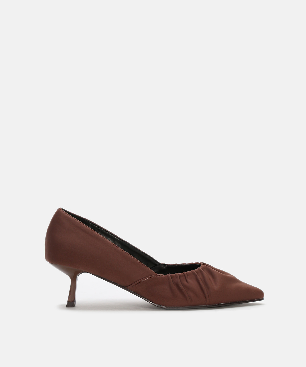 Zapato tac&oacute;n fruncido punta